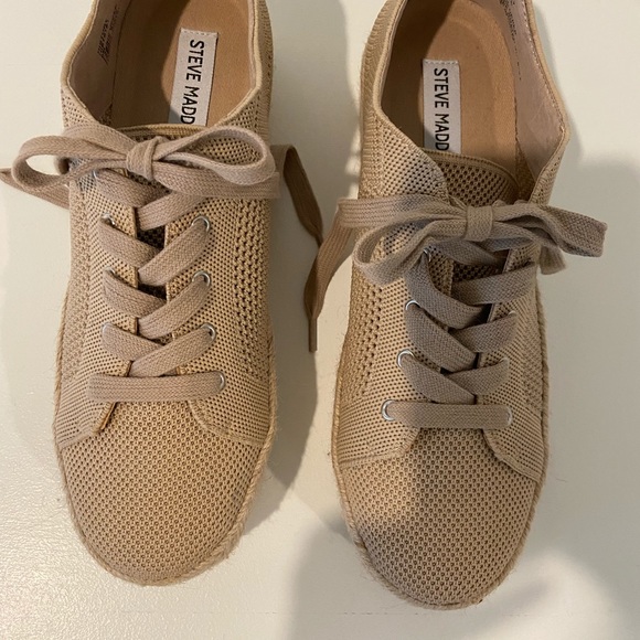 Steve Madden Mesh Knit Sneakers - Picture 1 of 3